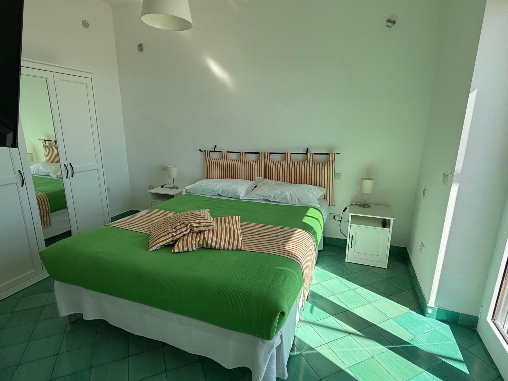 Casa Gabriella - Amalfi Coast - Free Parking - Full Sea View Villa Vietri Eksteriør billede