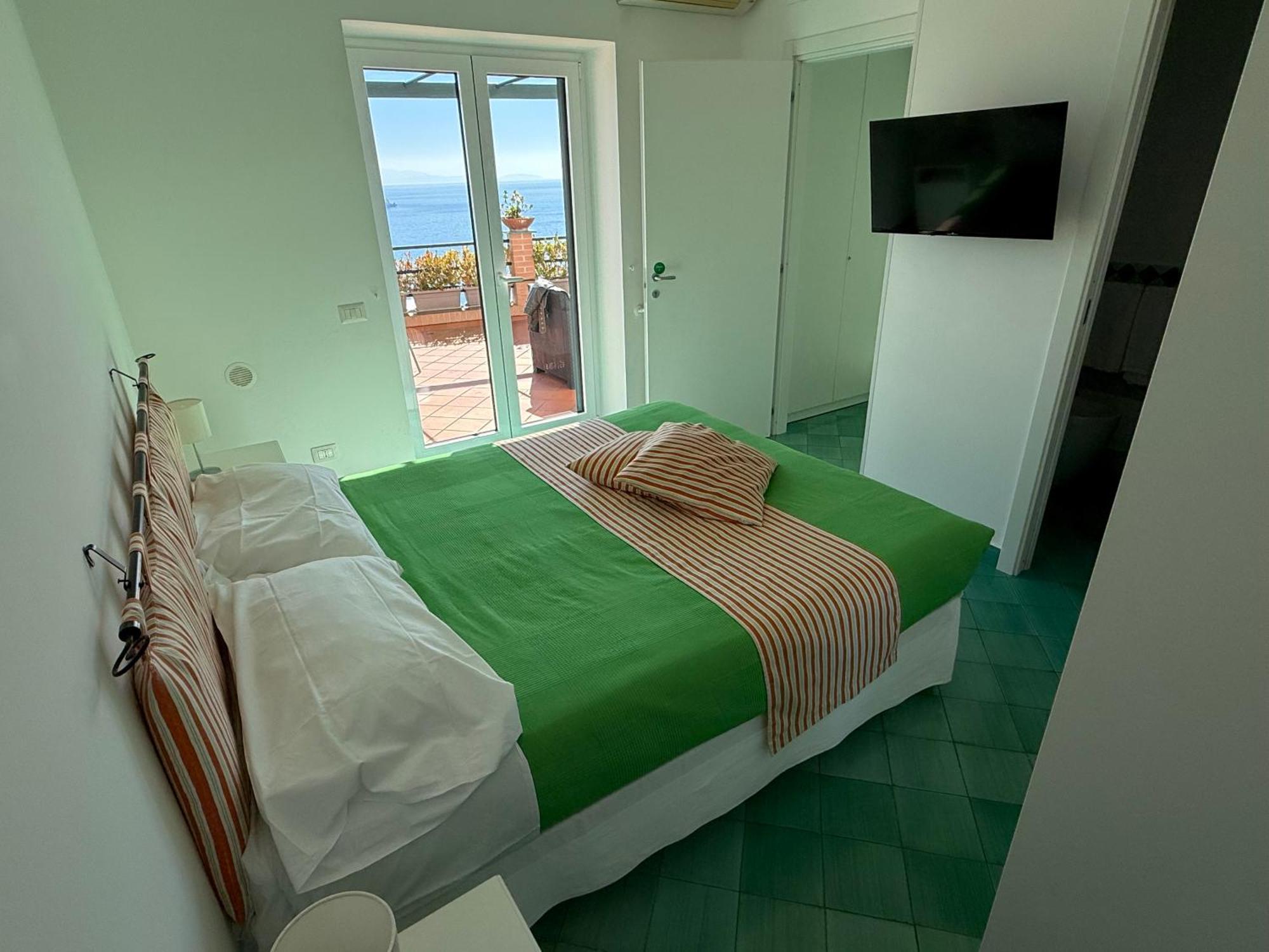 Casa Gabriella - Amalfi Coast - Free Parking - Full Sea View Villa Vietri Eksteriør billede