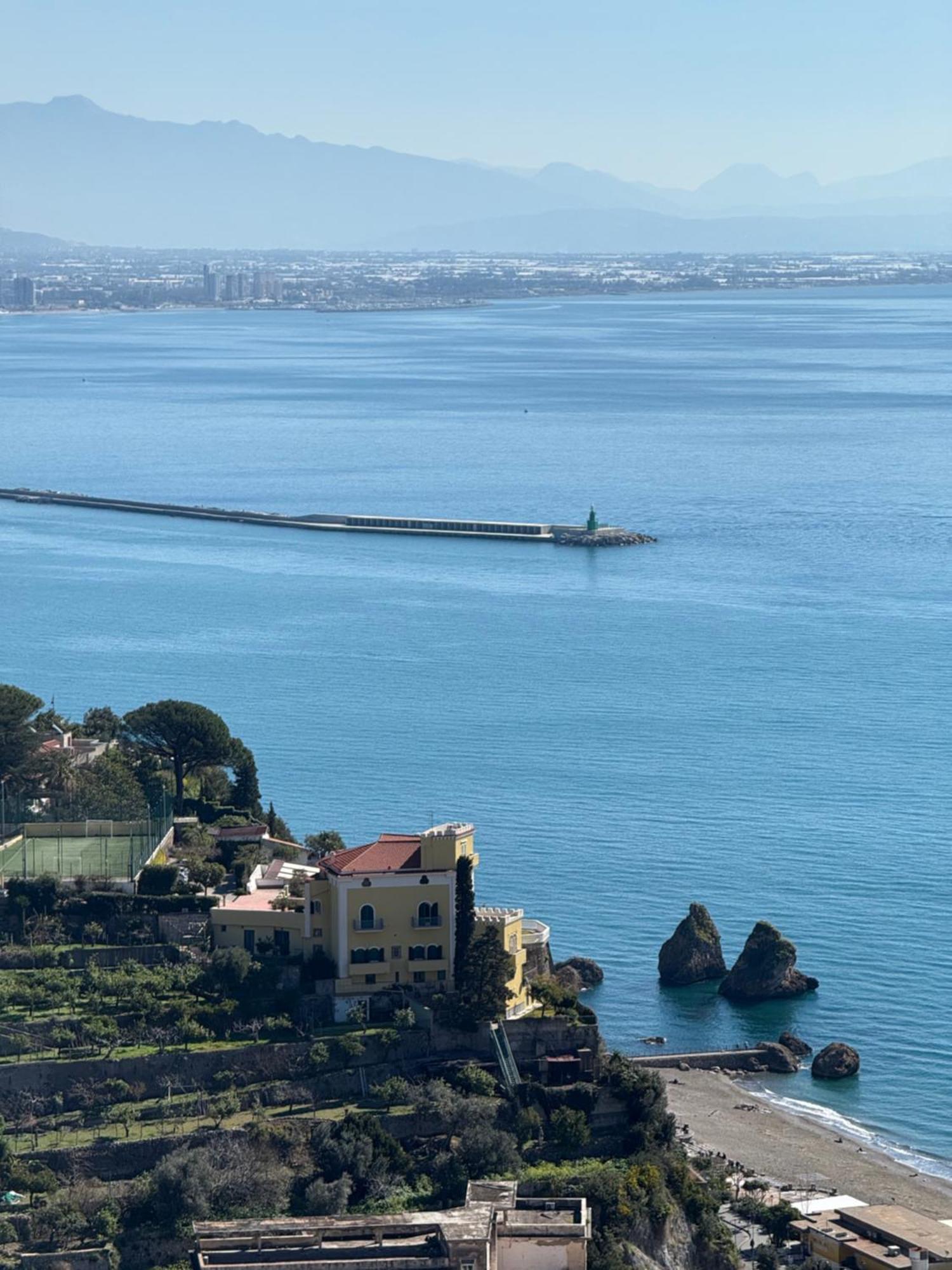 Casa Gabriella - Amalfi Coast - Free Parking - Full Sea View Villa Vietri Eksteriør billede